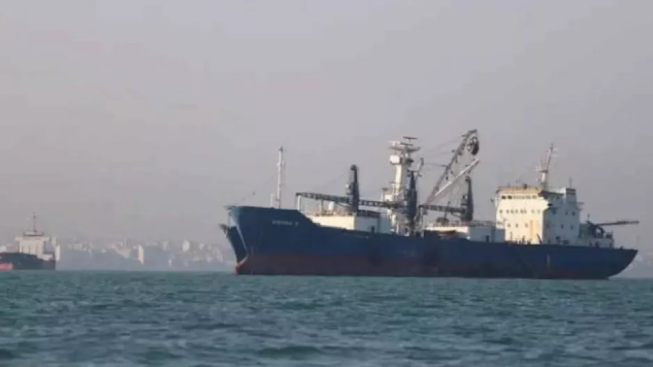 Το Ιράν απειλεί τις ΗΠΑ για τα Στενά του Ορμούζ: «Κάντε πίσω, είναι δικιά μας υπόθεση»