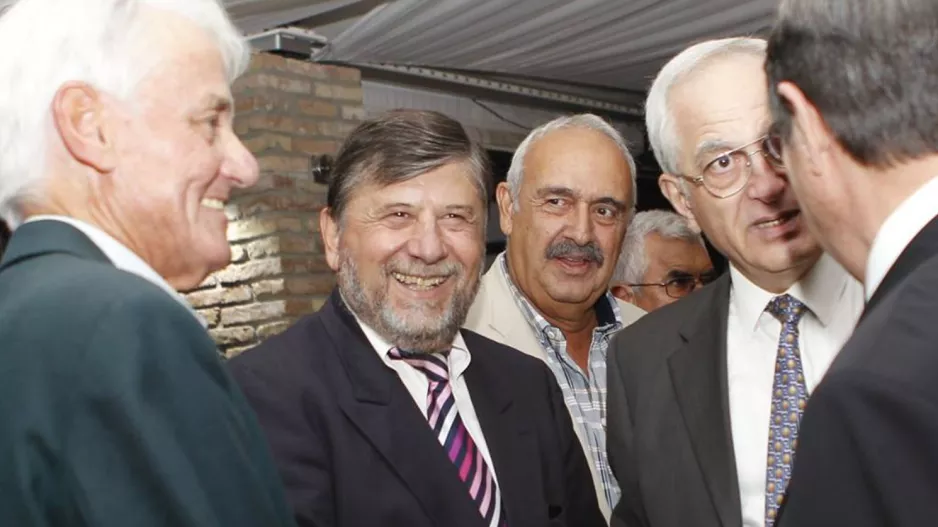 Eπιστροφή Τουμαζή-Αναλαμβάνει την Προεδρία