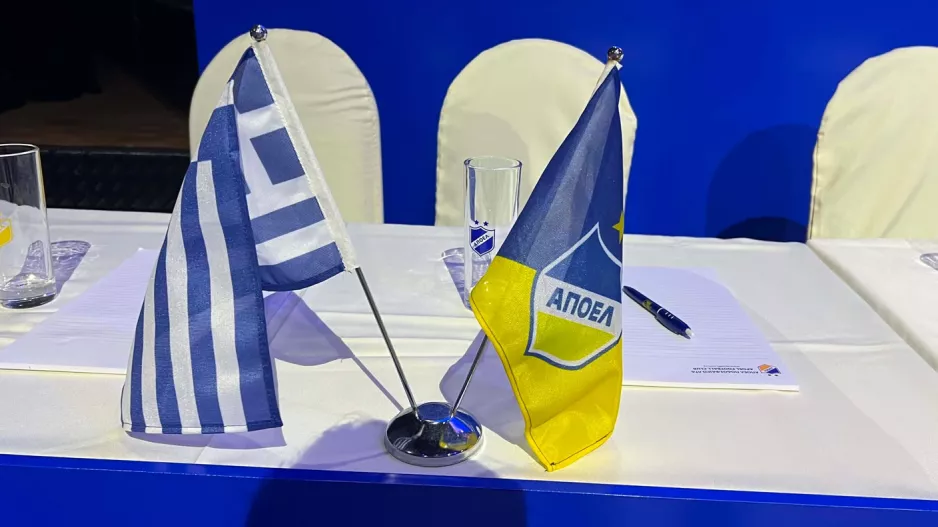 Βροχή αντιδράσεων/ΑΠΟΕΛ