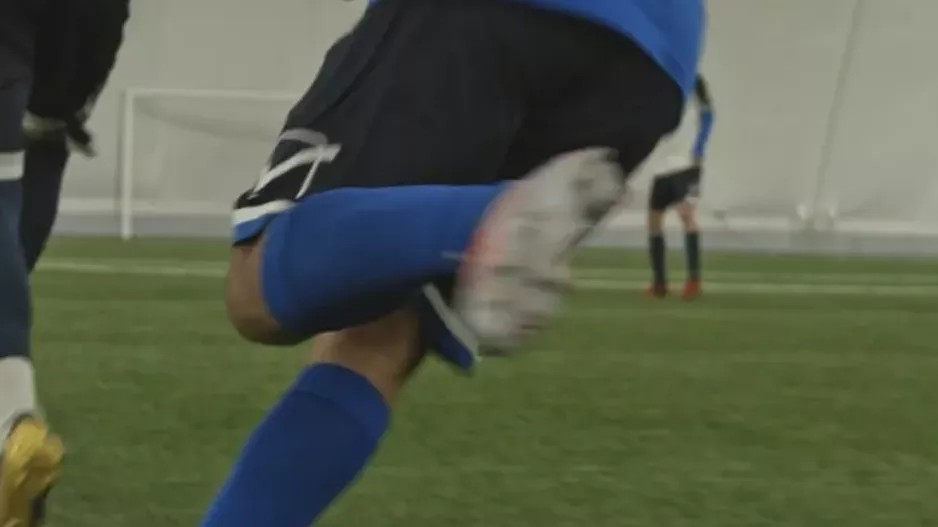 Centre-Back Foot: left