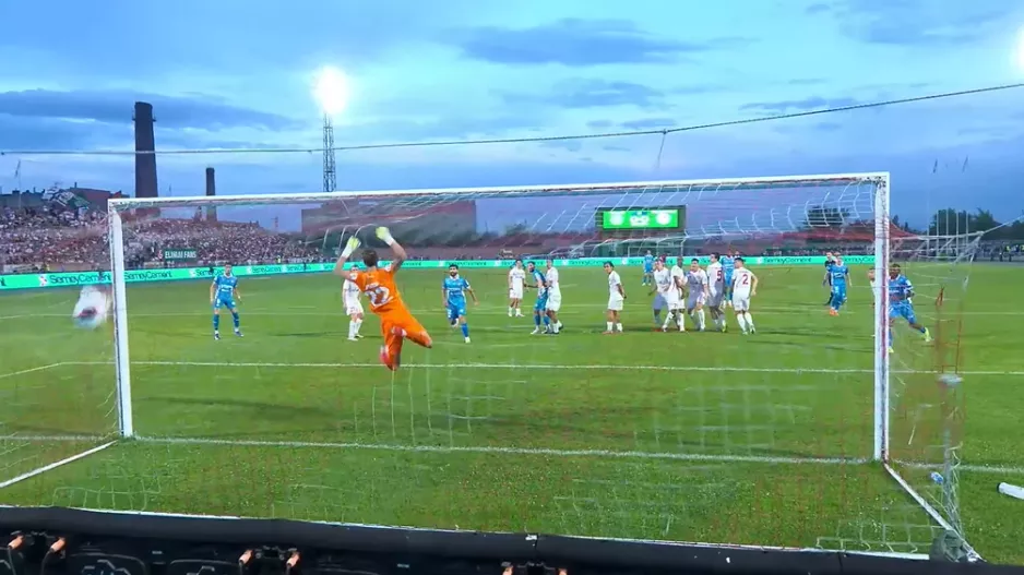 Goal/goal (Νατέλ και Αμπάγκνα)!