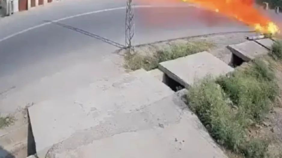 (Βίντεο) Πακιστάν: Συνετρίβη αεροσκάφος της πολεμικής αεροπορίας σε κατοικημένη περιοχή