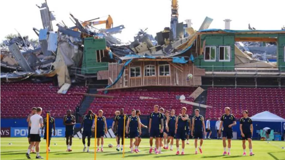 (Βίντεο) Η Σουηδία προπονείται ενόψει Γαλλίας σε στάδιο υπό κατεδάφιση!