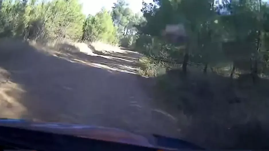 (Βίντεο) Ράλι Ακρόπολις: Έρευνα για το περιστατικό με τον βράχο που έσπασε παρμπρίζ
