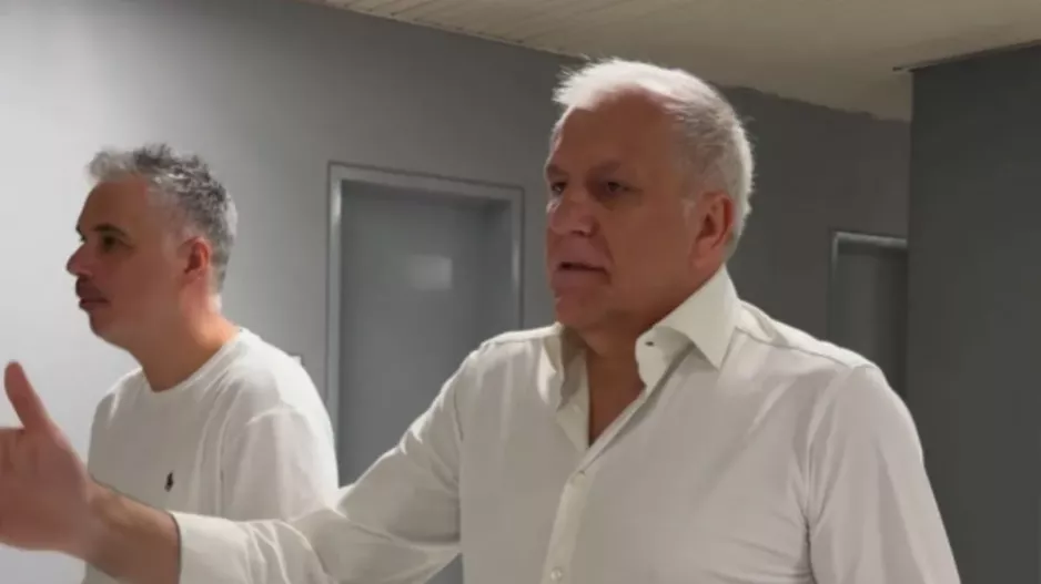 (Βίντεο) Η άφιξη του Ζέλικο στο T-Center Athens και το “πού πάμε;”