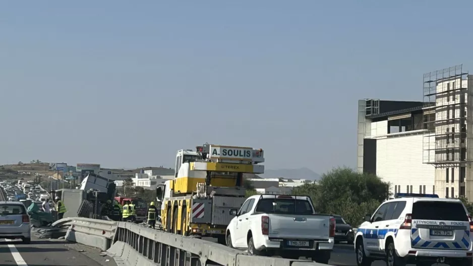 Στη ΜΕΘ ο 41χρονος μετά από το ατύχημα κατά τη ρυμούλκηση οχήματος στη Λεμεσό