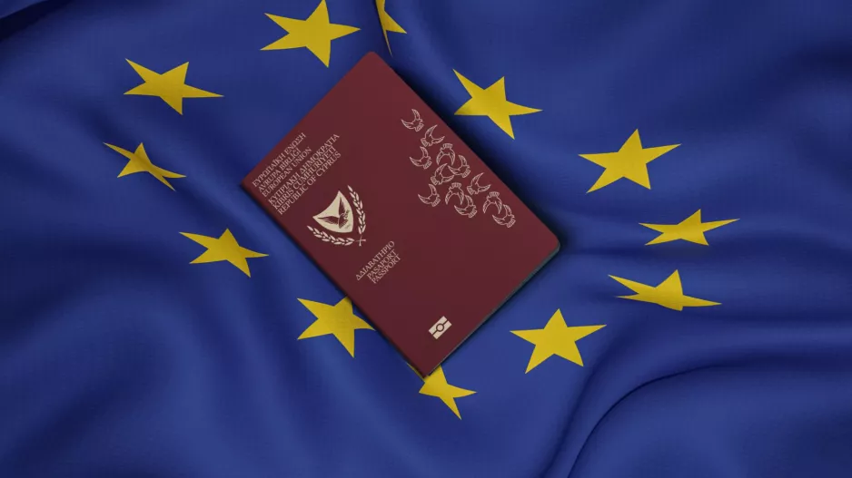 Διαβατήριο/ΑΠΟΕΛ