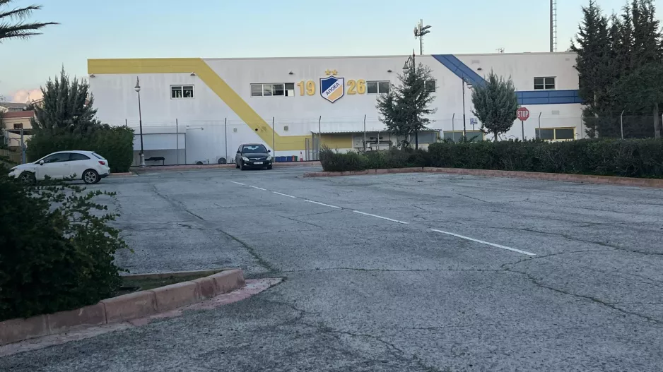 Όλα τα κεφάλια σε ένα τραπέζι