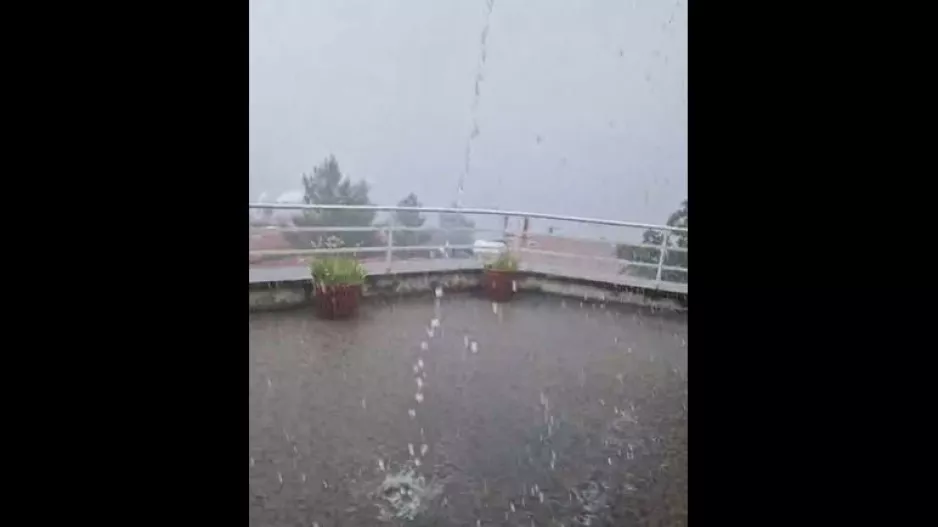 (ΒΙΝΤΕΟ) Δυνατή βροχόπτωση!