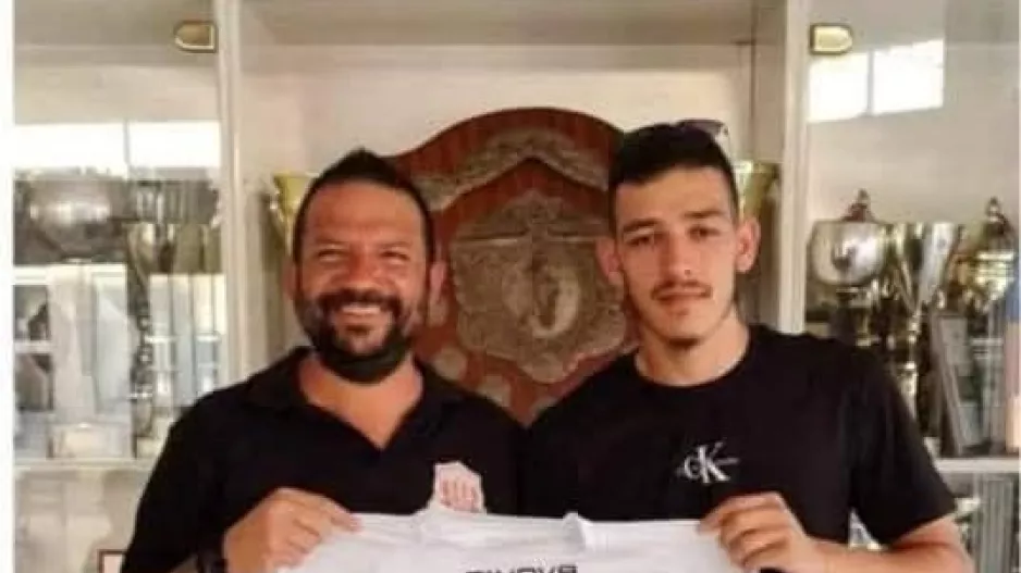 Ανανέωσαν με τον πρώτο σκόρερ τους