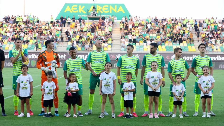 Επιστροφή με το βλέμμα στη ρεβάνς 