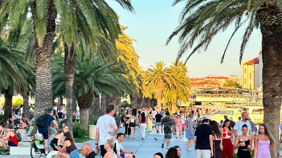 Πολυκοσμία και καλοκαιρινή διάθεση στο Σπλιτ (Φώτος kerkida)