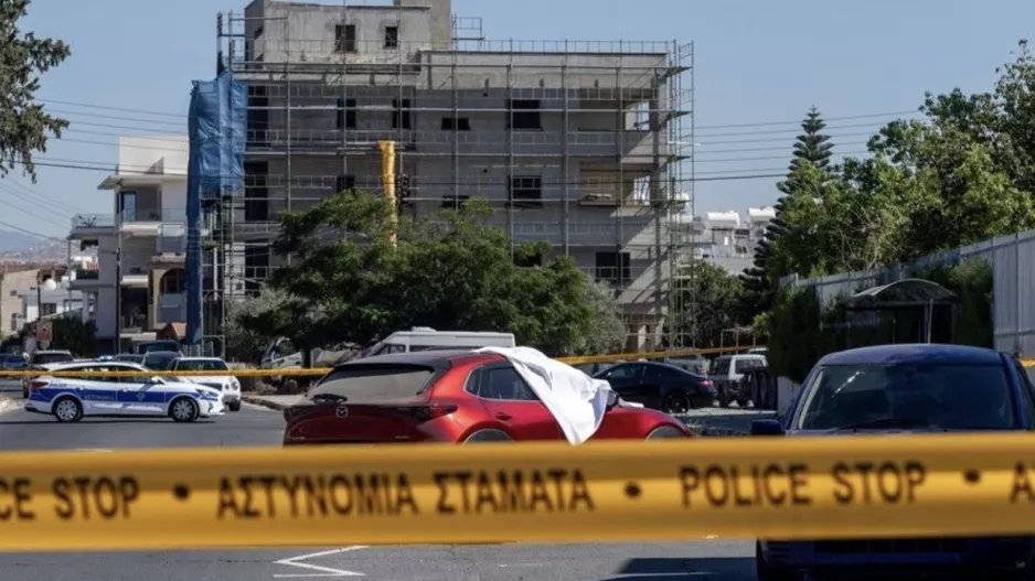 Ξύπνησε από την καταστολή η 46χρονη που δέχθηκε πυροβολισμούς από τον αστυνομικό σύζυγό της