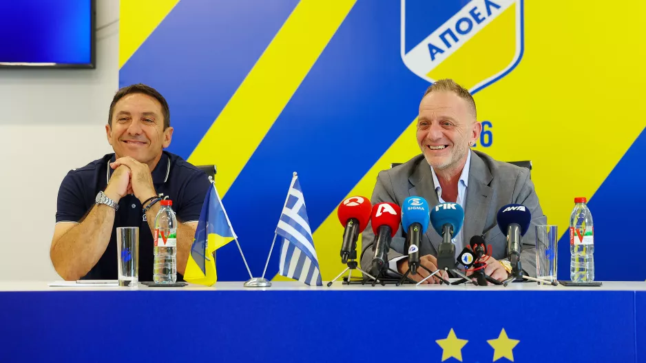 Mόνο με... Παπαδόπουλους!