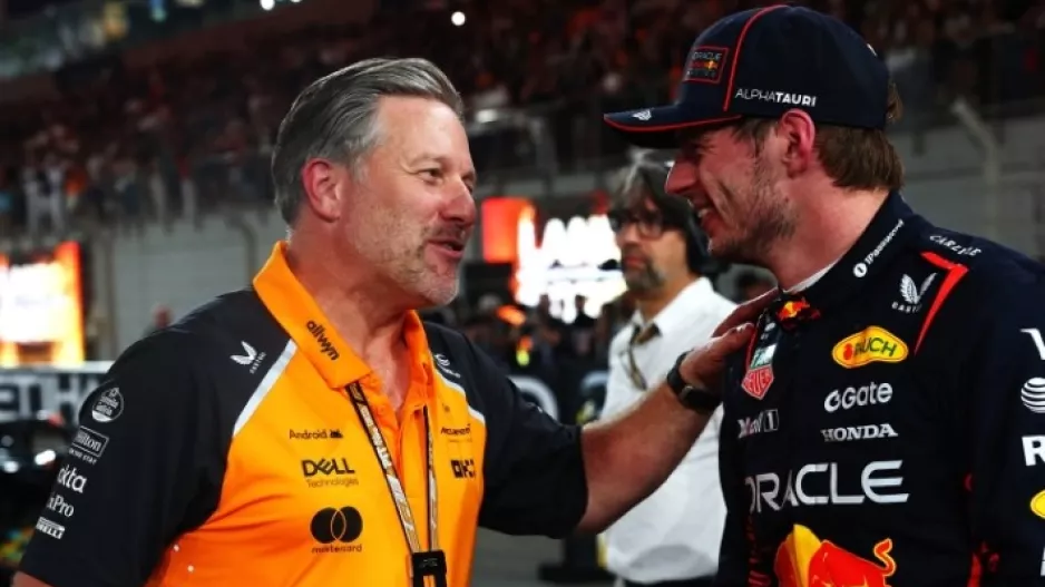Ξεκίνησαν το «φλερτ» Φερστάπεν και McLaren