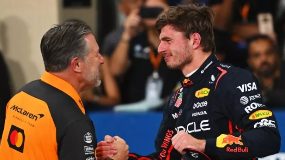 Η απάντηση της McLaren στις φήμες για Φερστάπεν