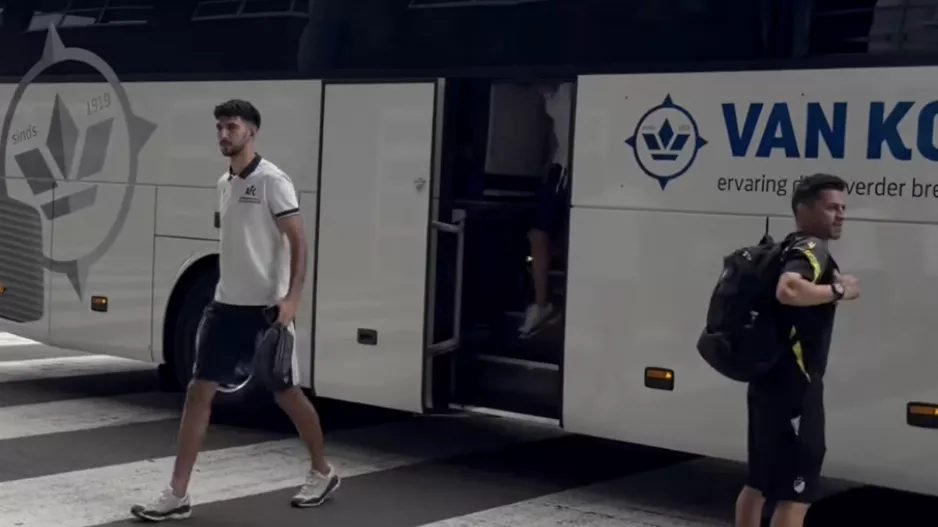 (Βίντεο/ΑΠΟΕΛ) "Γαλαζοκίτρινη"... άφιξη
