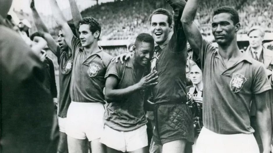 Η φανέλα του Πελέ από το 1958 πωλήθηκε για 4,9 εκατ. δολάρια