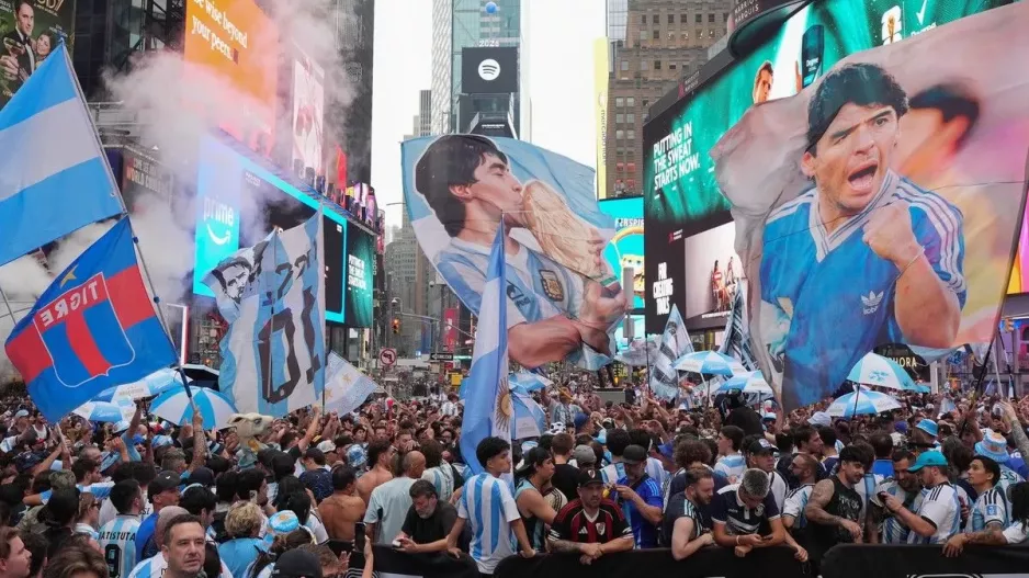 (Βίντεο) Η Times Square βούλιαξε από Αργεντινούς ενόψει τελικού 