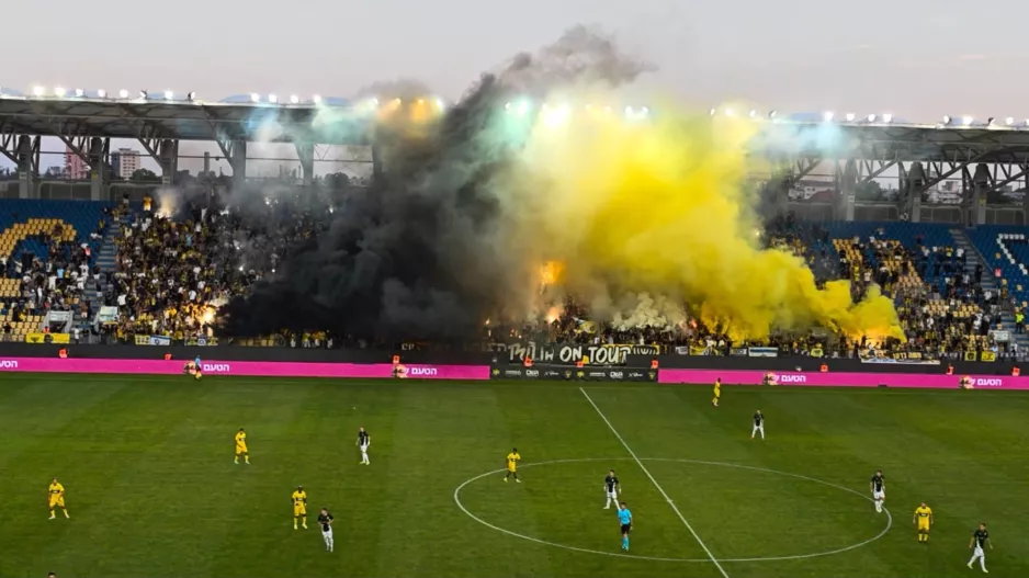 (Βίντεο kerkida) Pyro show και "καυτή" ατμόσφαιρα! 