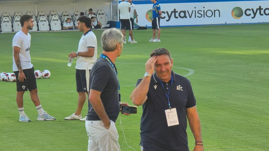 (ΦΩΤΟΣ Kerkida) Στο "ΠΑΠ" το ΑΠΟΕΛ και...πηγαδάκια