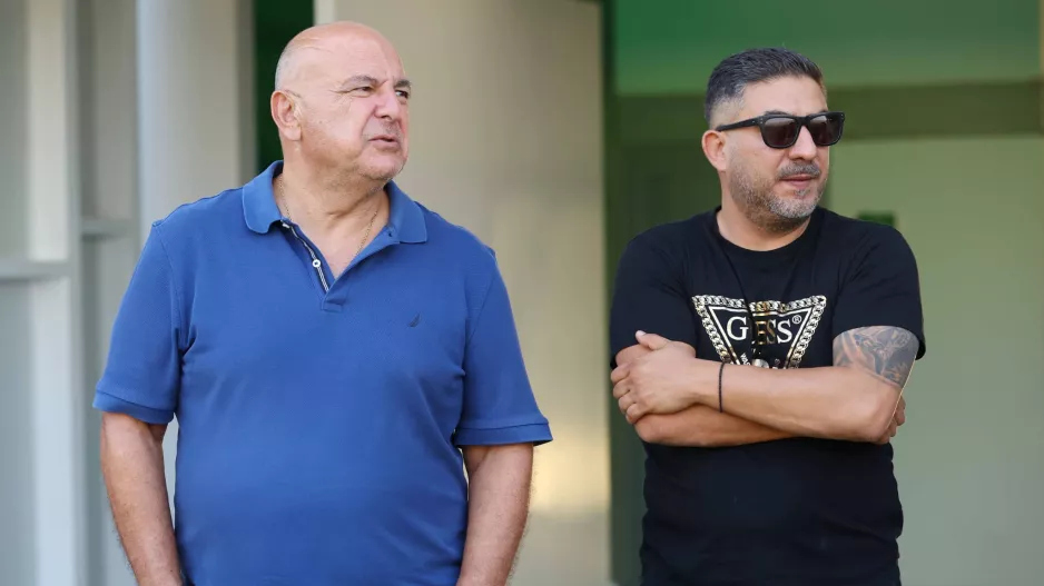 Πάντα παρών... ο Άντρος