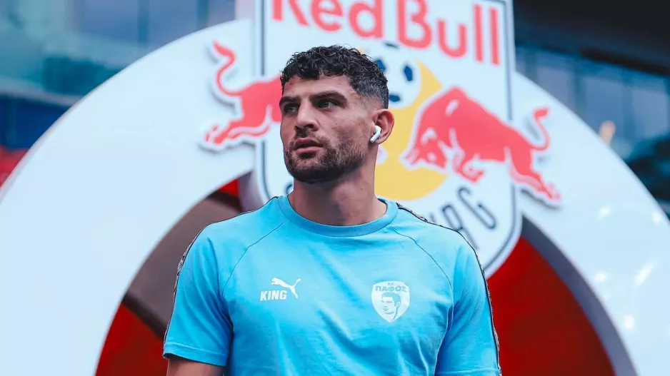 (Φώτος) Η άφιξη της Πάφος FC