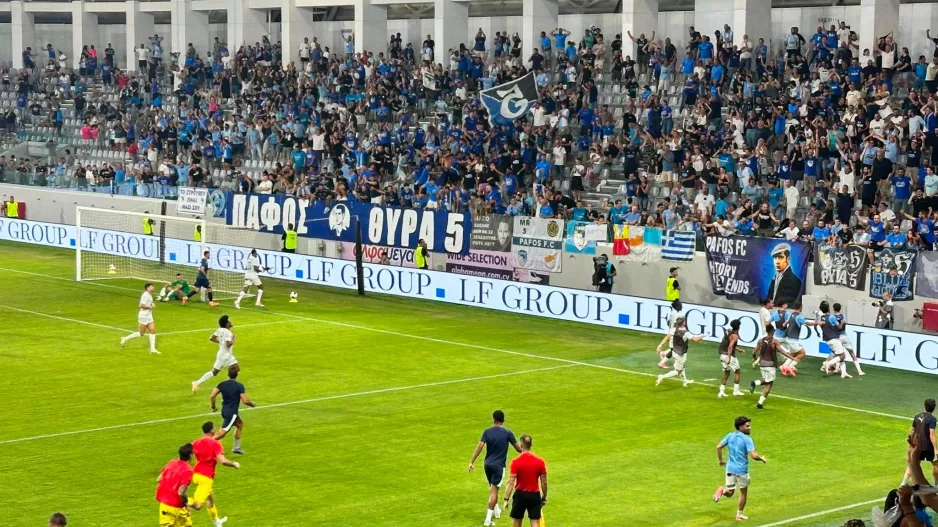 (Φώτος kerkida) Νγκαμαλέου και... ΧΑΜΟΣ!