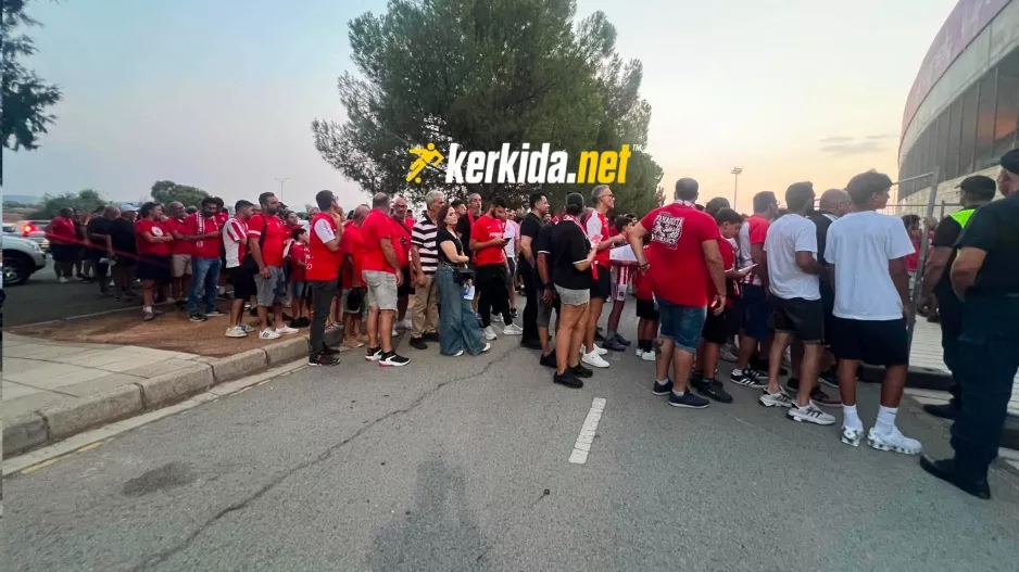 (ΦΩΤΟΣ/ΒΙΝΤΕΟ kerkida) ''Ερυθρόλευκη' εξόρμηση στο ΓΣΠ / Ουρά στην είσοδο  