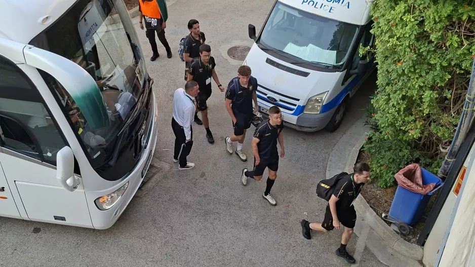 Φώτος kerkida από την άφιξη της Σεντ Τρούιντεν