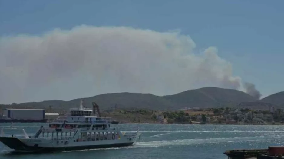 Τραγωδία στη Σαλαμίνα με νεκρούς από φωτιά (Βίντεο)