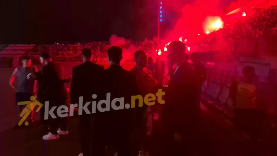 (Βίντεο kerkida)  "Σείστηκε" το ΠΑΠ στην είσοδο των παικτών