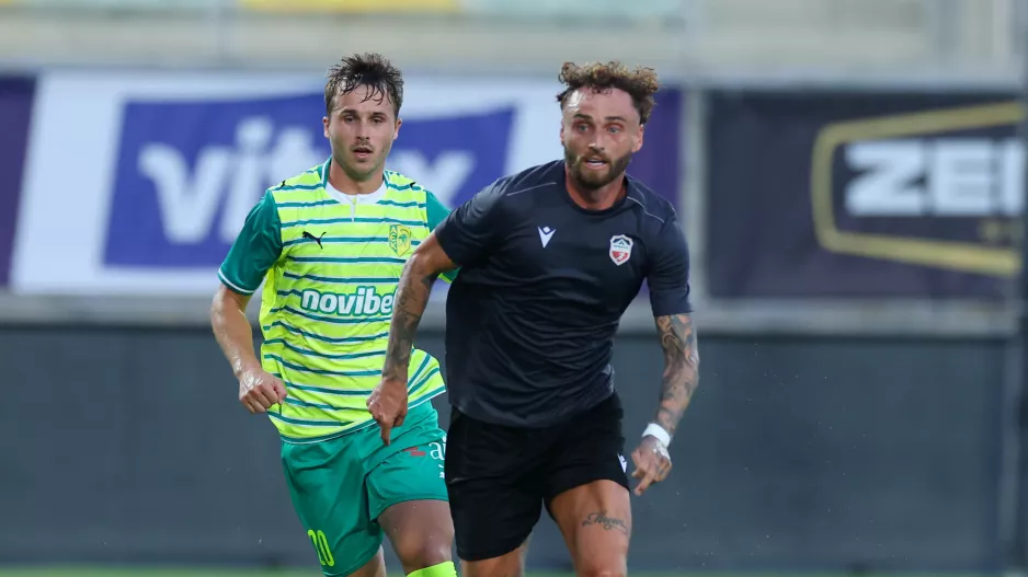 (LIVE) ΑΕΚ 2-0 Καρμιώτισσα