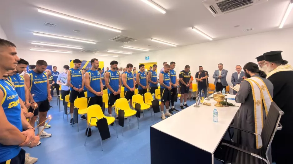 Ο Αγιασμός στον Αρχάγγελο (Φώτος)