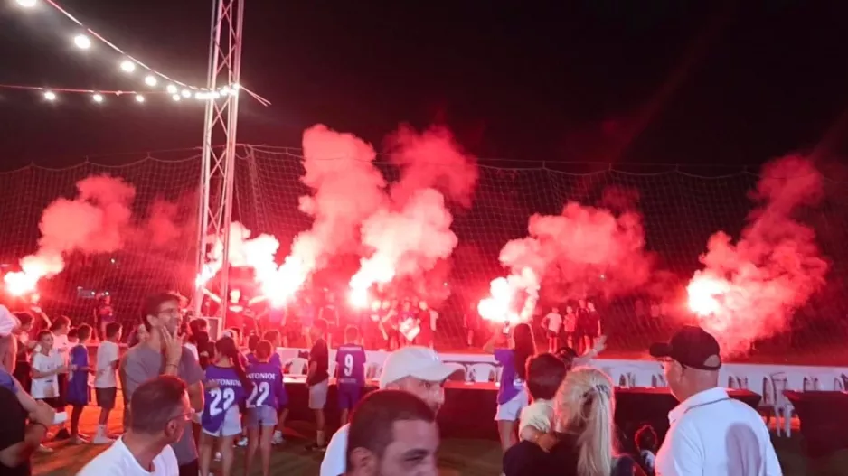 Εντυπωσιακή ατμόσφαιρα στο Fan Day της Αραδίππου! (Βίντεο Kerkida)