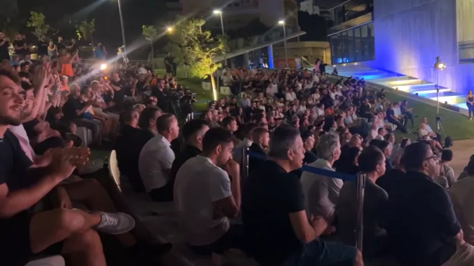 "Για τα αδέλφια όλα"/ΒΙΝΤΕΟ