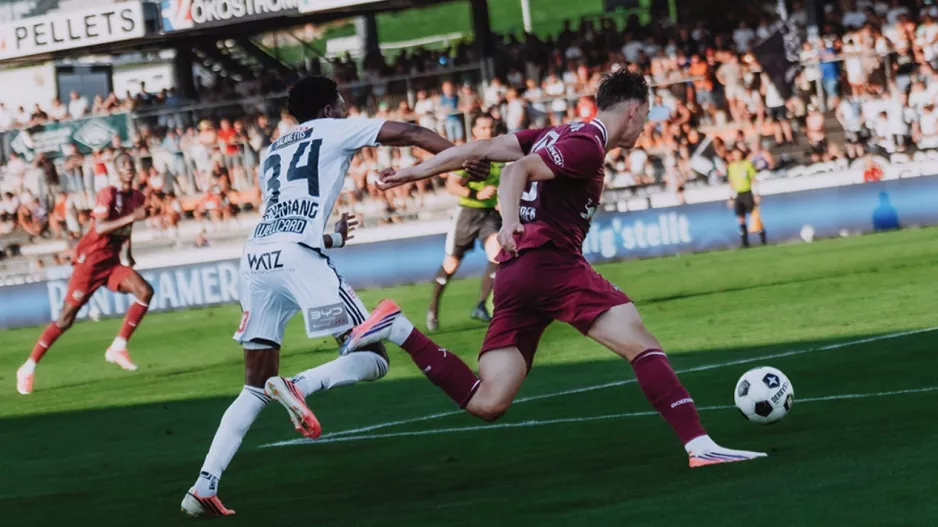 ΤΡΙΑ... με ΤΡΕΙΣ προς το τέλος η Salzburg!
