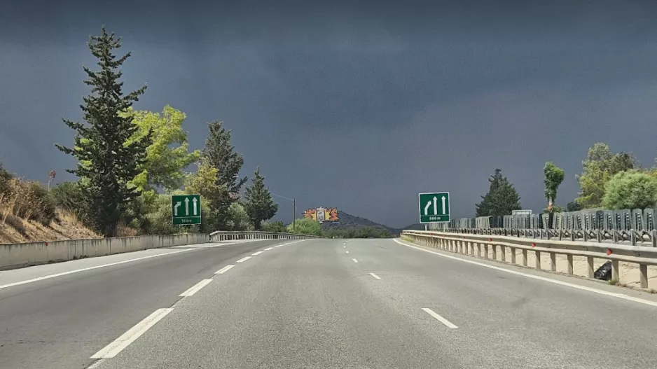 Τοπικά ισχυρές καταιγίδες αύριο Σάββατο 