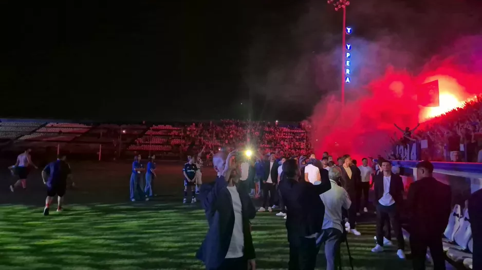 Ελ Μαέστρο/Πρώτη γεύση... από τον κόσμο και βίντεο (Φώτος kerkida)