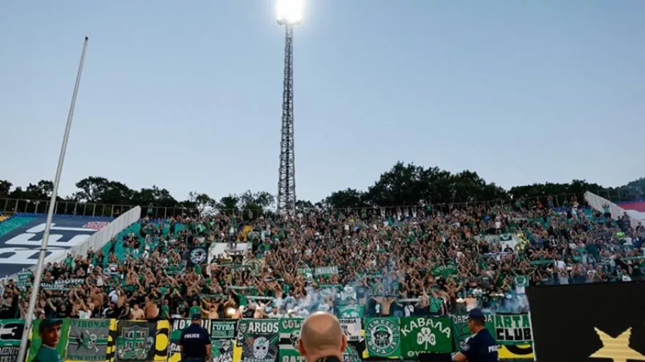 Βροντερό παρών από φίλους του Παναθηναϊκού στις εξέδρες