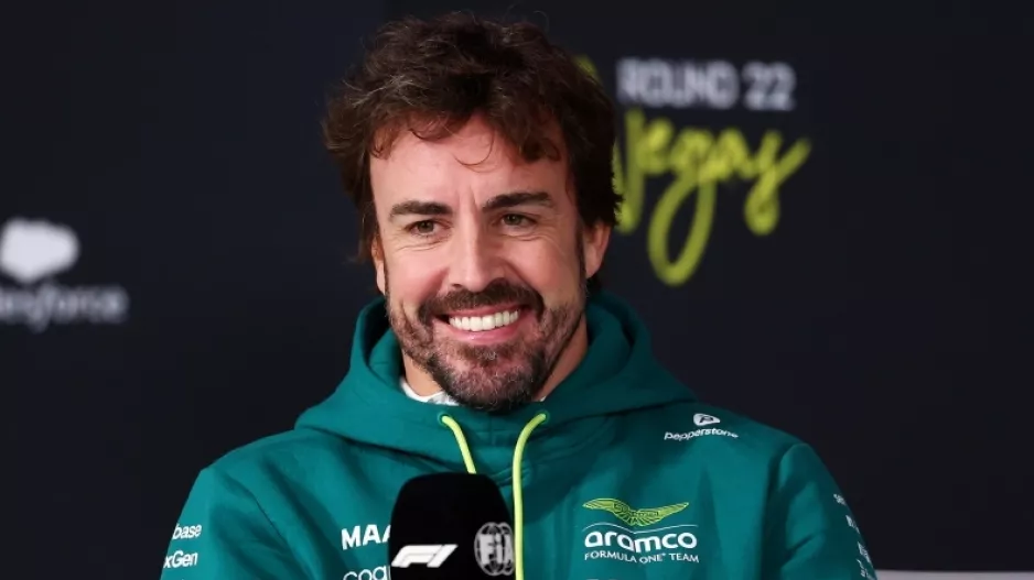 Ο Αλόνσο δεν το κουνάει από την F1 - Ανανέωσε με την Aston Martin για το 2027