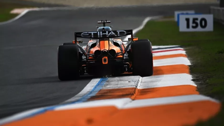 Η McLaren θα τρέξει στη Μόντσα με περιστρεφόμενη πίσω αεροτομή και της έδωσε όνομα