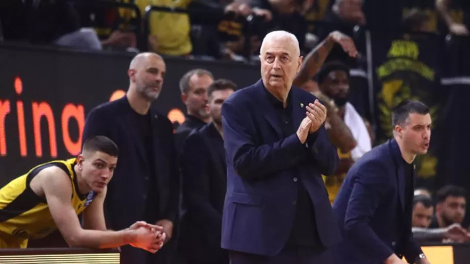 Φυσιοθεραπευτές της ΑΕΚ έσωσαν γυναίκα στο «Ελ. Βενιζέλος»