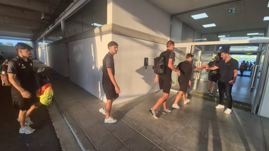 Φώτος από την άφιξη της Krasava ENY