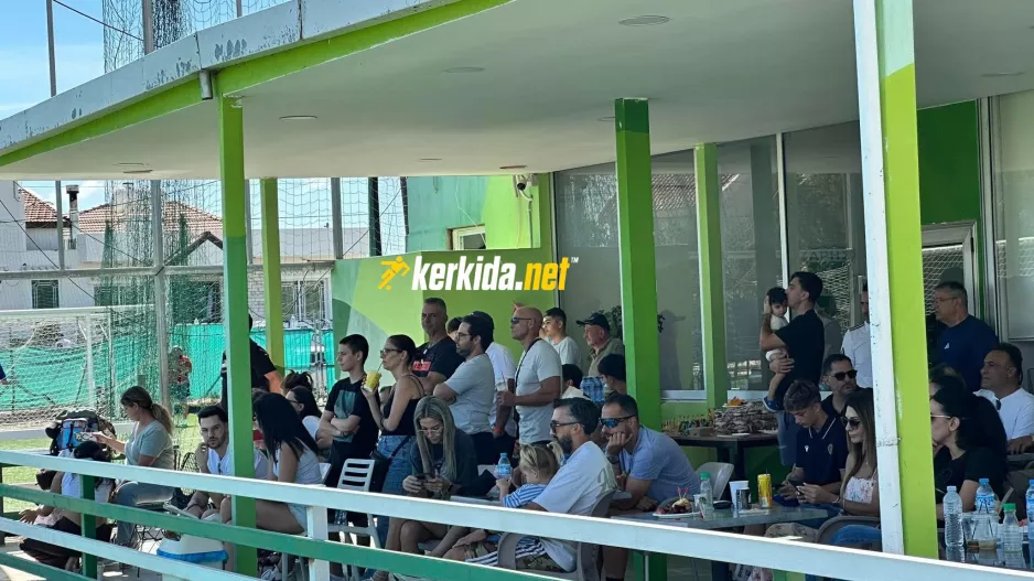 (Φώτος Kerkida) Αρκετός κόσμος!