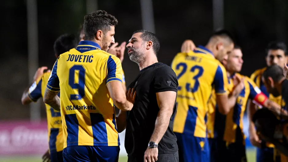 Ο... κομβικός Γιόβετιτς