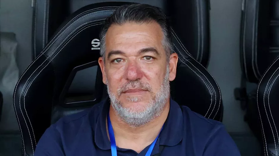 "Ο ΑΠΟΕΛ θα απευθυνθεί στους αρμόδιους για την σημερινή διαιτησία, ας μείνουν στα σπίτια τους..."