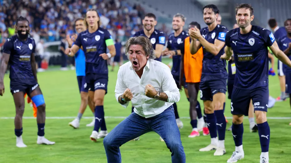 (ΦΩΤΟΣ) Show... Σα Πίντο!