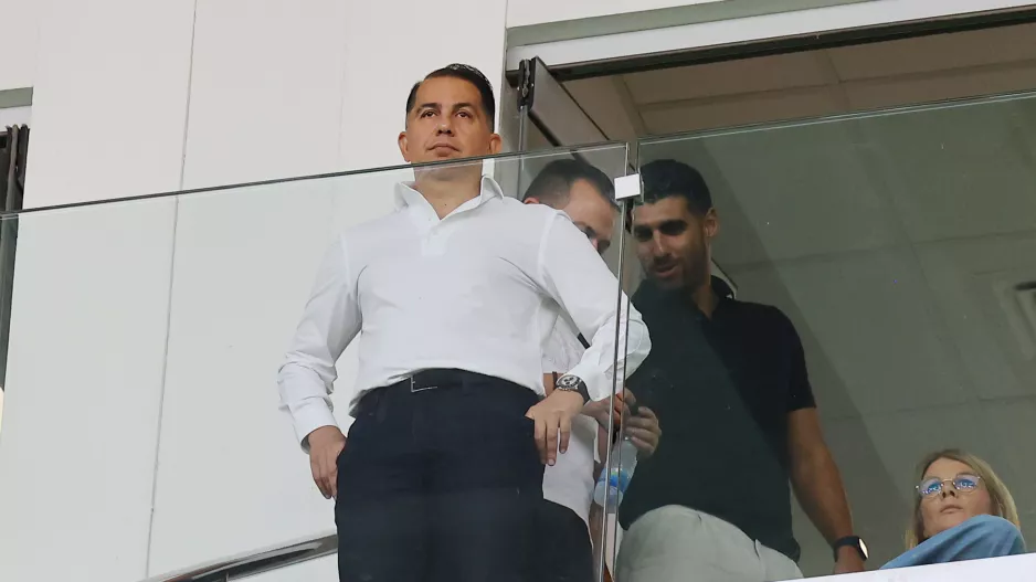 ΒΛΕΠΕΙ... ο Κίρζης!