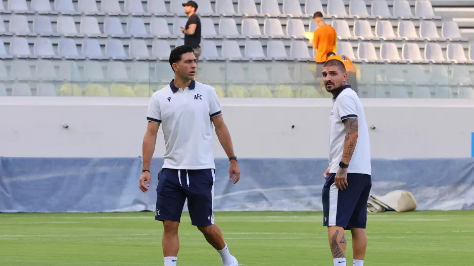  Από τα γαλανόλευκα... στα γαλαζοκίτρινα!